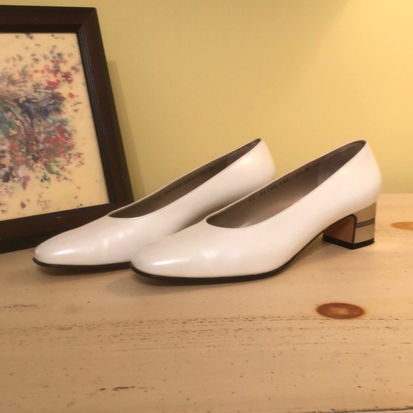 Salvatore Ferragamo Shoes - Salvatore Ferragamo pumps